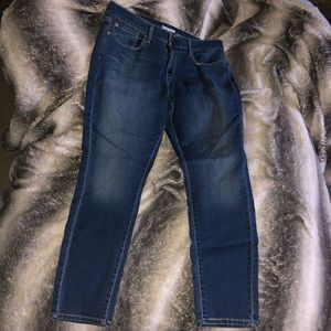 Levi’s skinny jeans